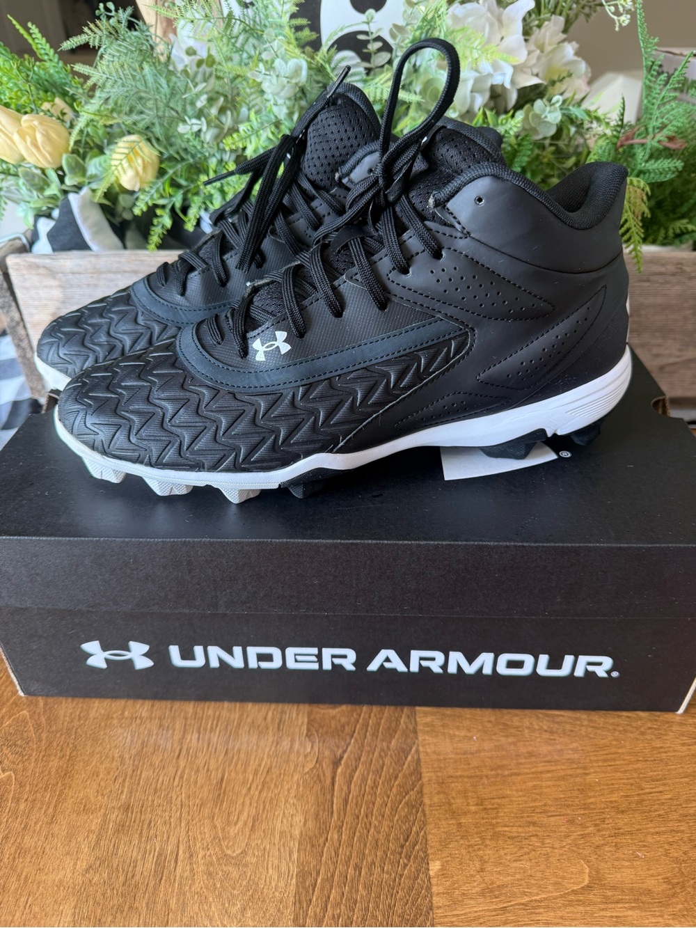 Under Armour Kids Black and White Cleats